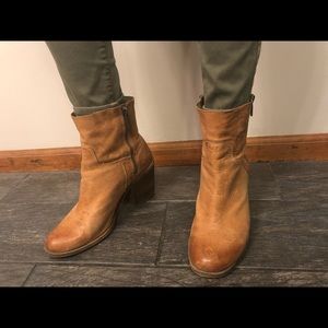 Palomino Lucky Boots